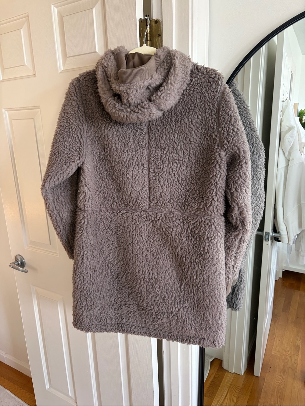 Patagonia Women’s Cozy Fleece Hooded Jacket - Brown Taupe - Picture 2 of 3